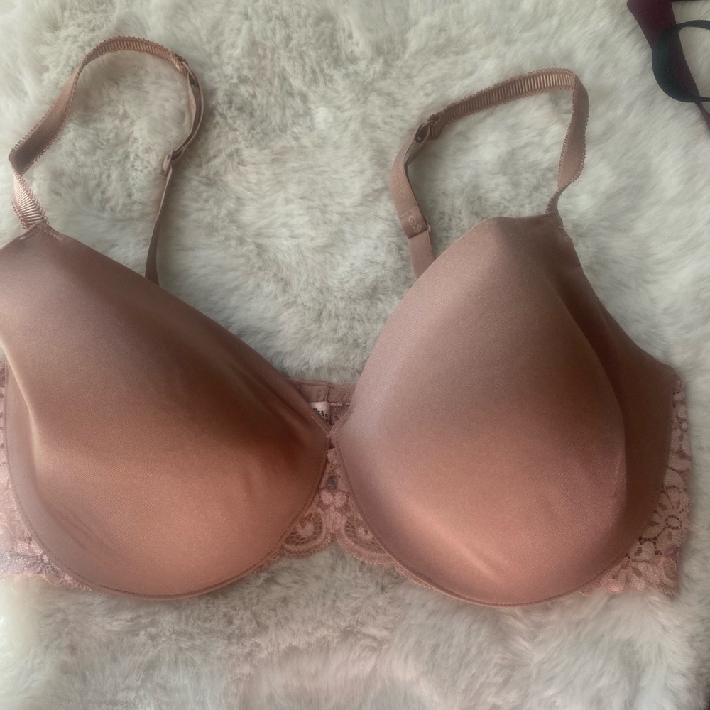 Victiora secret size 38C slightly used